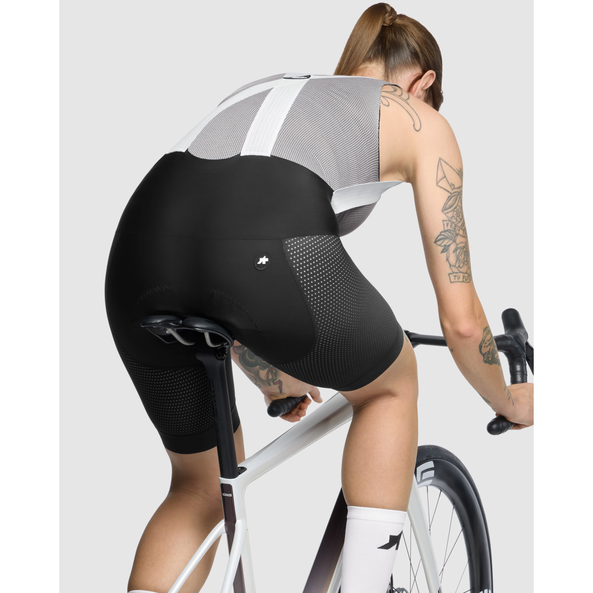 Assos MILLE GT Indoor S11 Women's Bib Shorts | Black Series