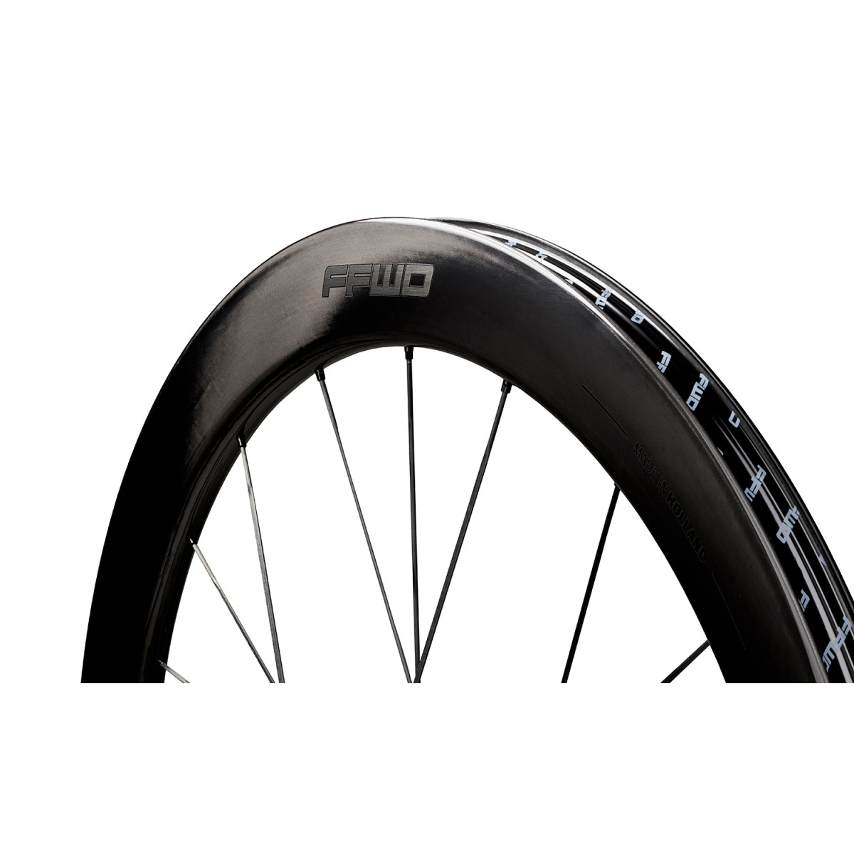 Fast Forward RAW 44/55 karboniniai ratai | Gloss Black