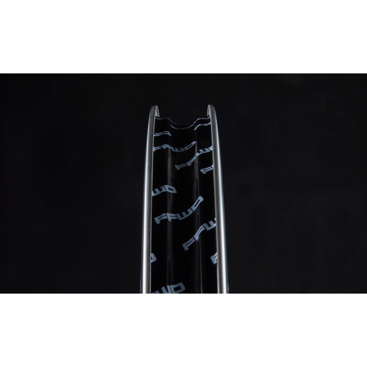 Fast Forward RYOT 55 karboniniai ratai | FFWD | Black Fast Forward RYOT 55 karboniniai ratai | FFWD | Black
