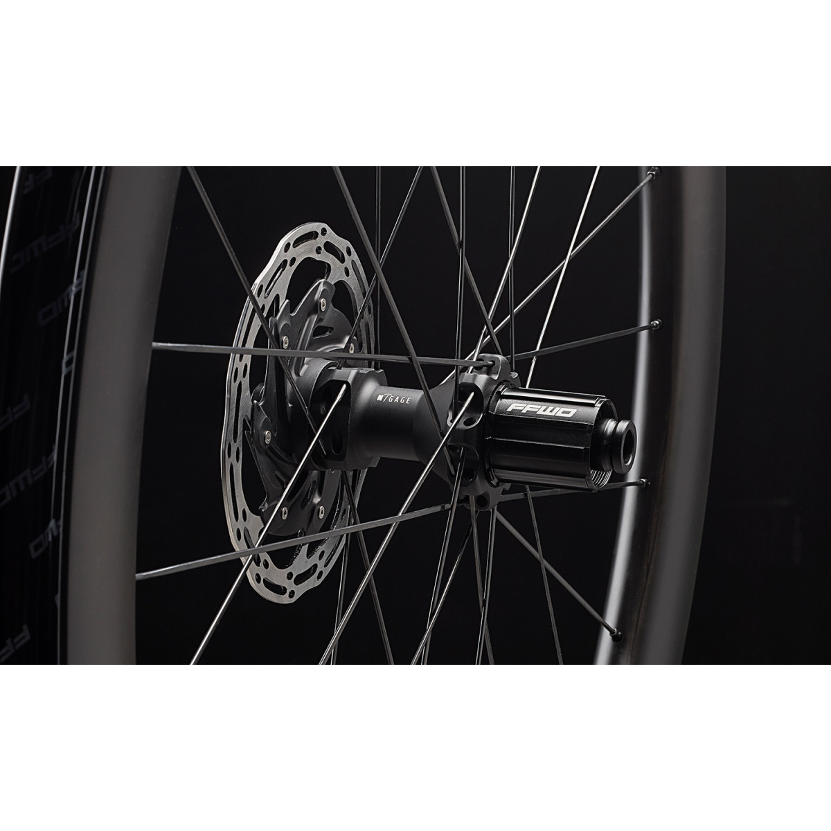 Fast Forward RYOT 55 karboniniai ratai | FFWD | Black Fast Forward RYOT 55 karboniniai ratai | FFWD | Black