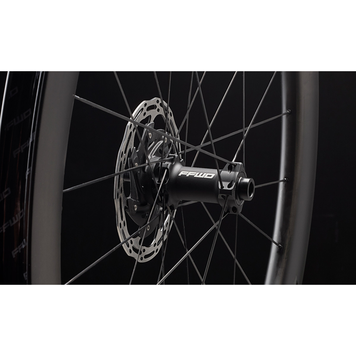 Fast Forward RYOT 55 karboniniai ratai | FFWD | Black Fast Forward RYOT 55 karboniniai ratai | FFWD | Black
