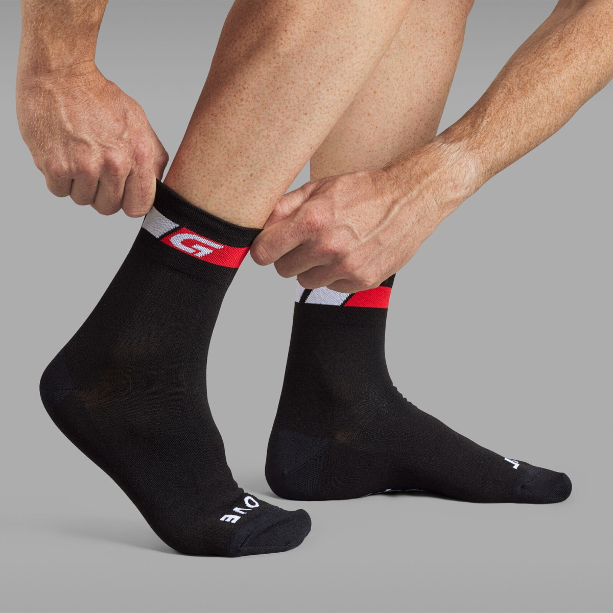GripGrab Classic Regular Cut kojinės | Black