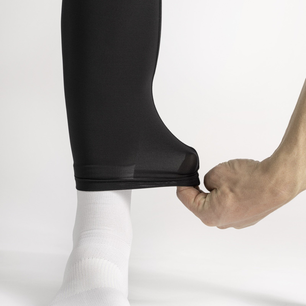 GripGrab UPF 50+ UV Protect Leg Sleeves | Black