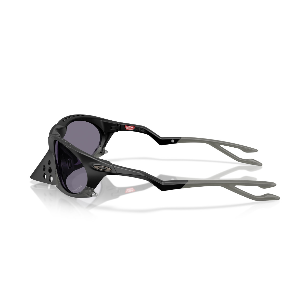 Oakley Plantaris Sunglasses | Matte Black - Prizm Grey