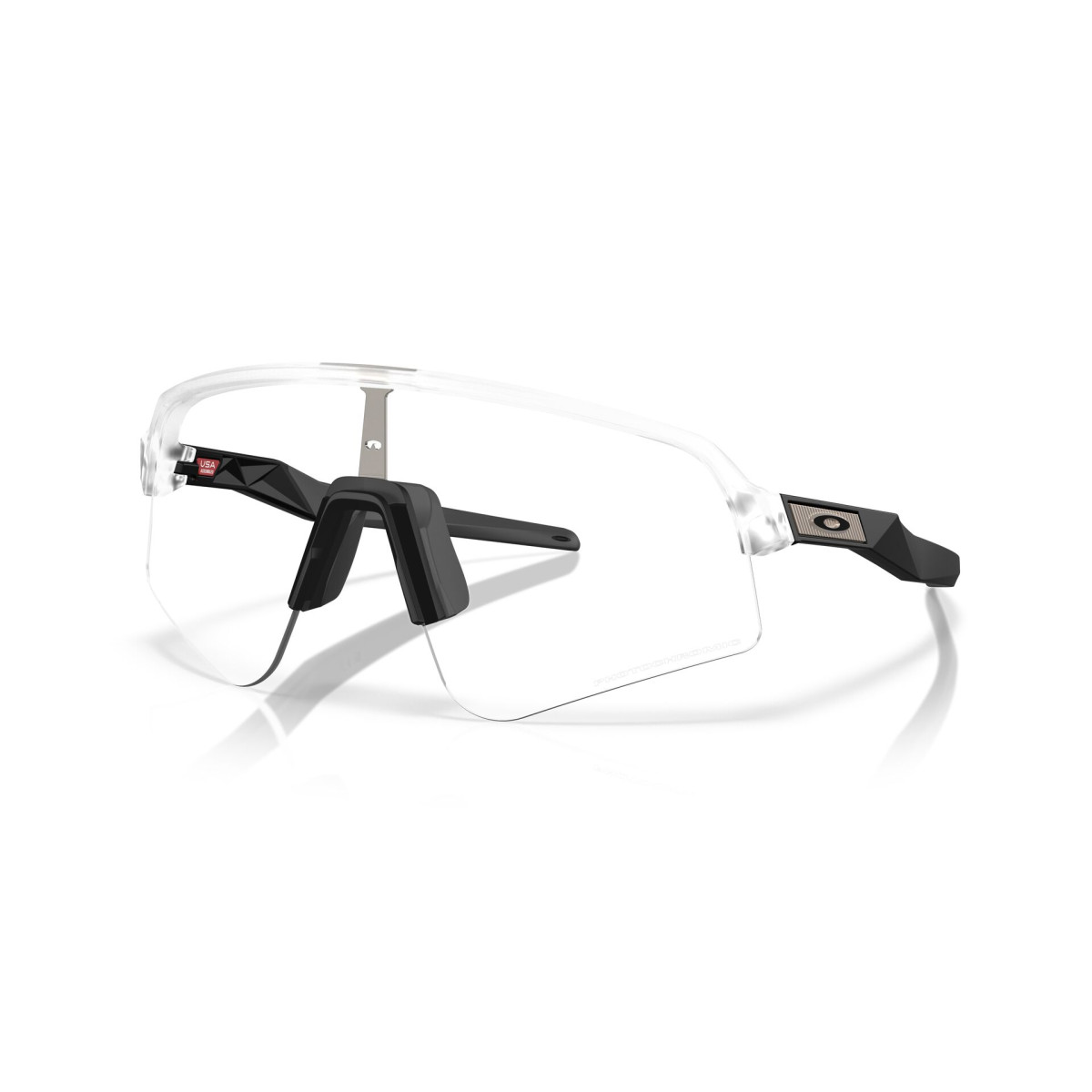 Oakley Sutro Lite Sweep Sunglasses | Matte Clear - Clear to Black Iridium Photochromic