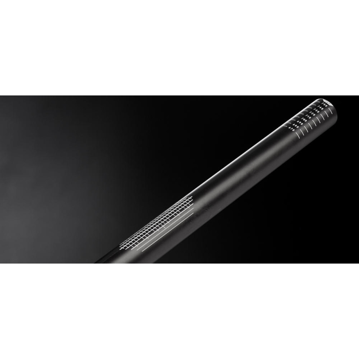 Reverse Components Tracer XC Carbon Handlebar 31,8x760mm | 0mm Rise | Matte Black - White