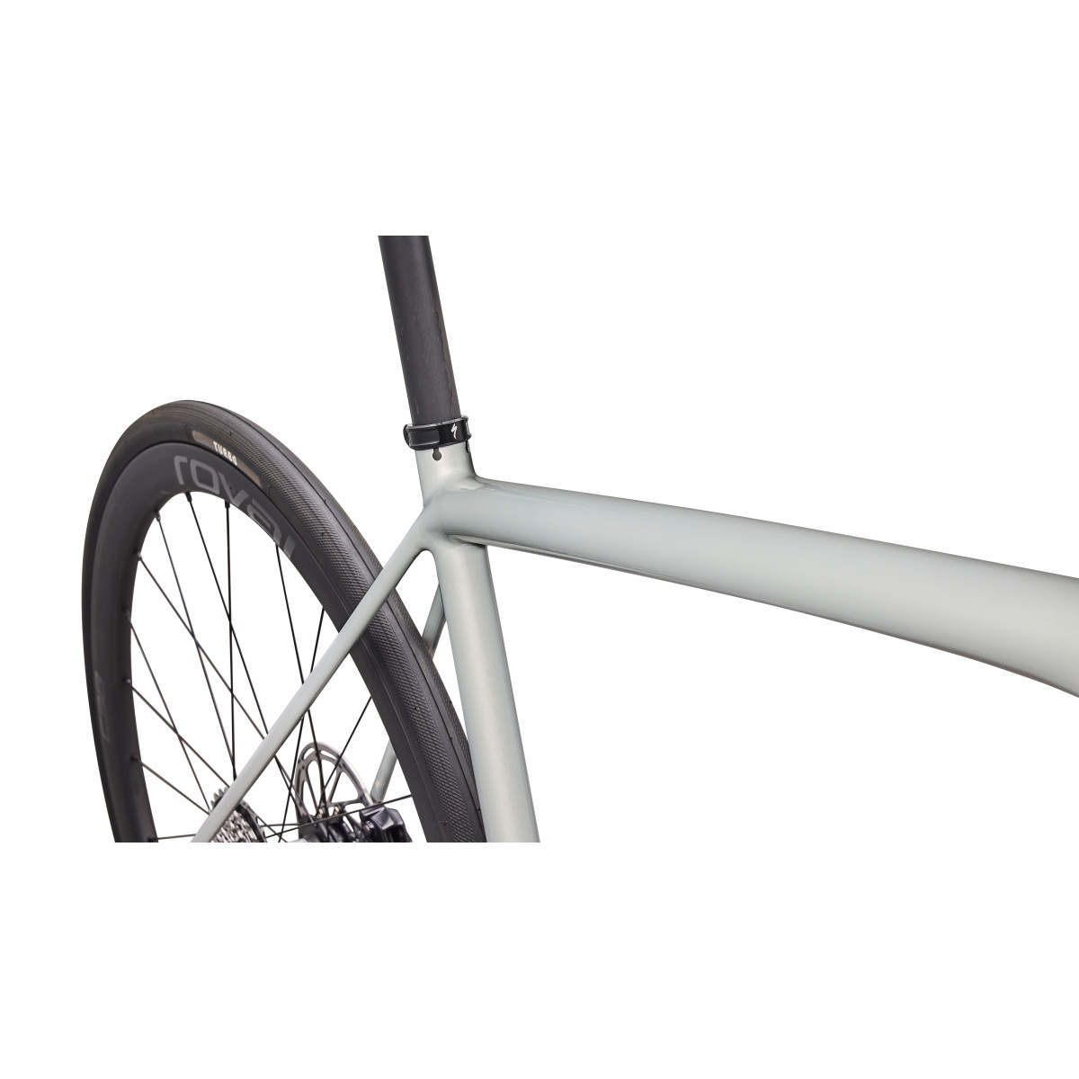 Specialized Aethos 2 Expert Road Bike | SRAM Force AXS | Dolomite Metallic - Shadow Silver