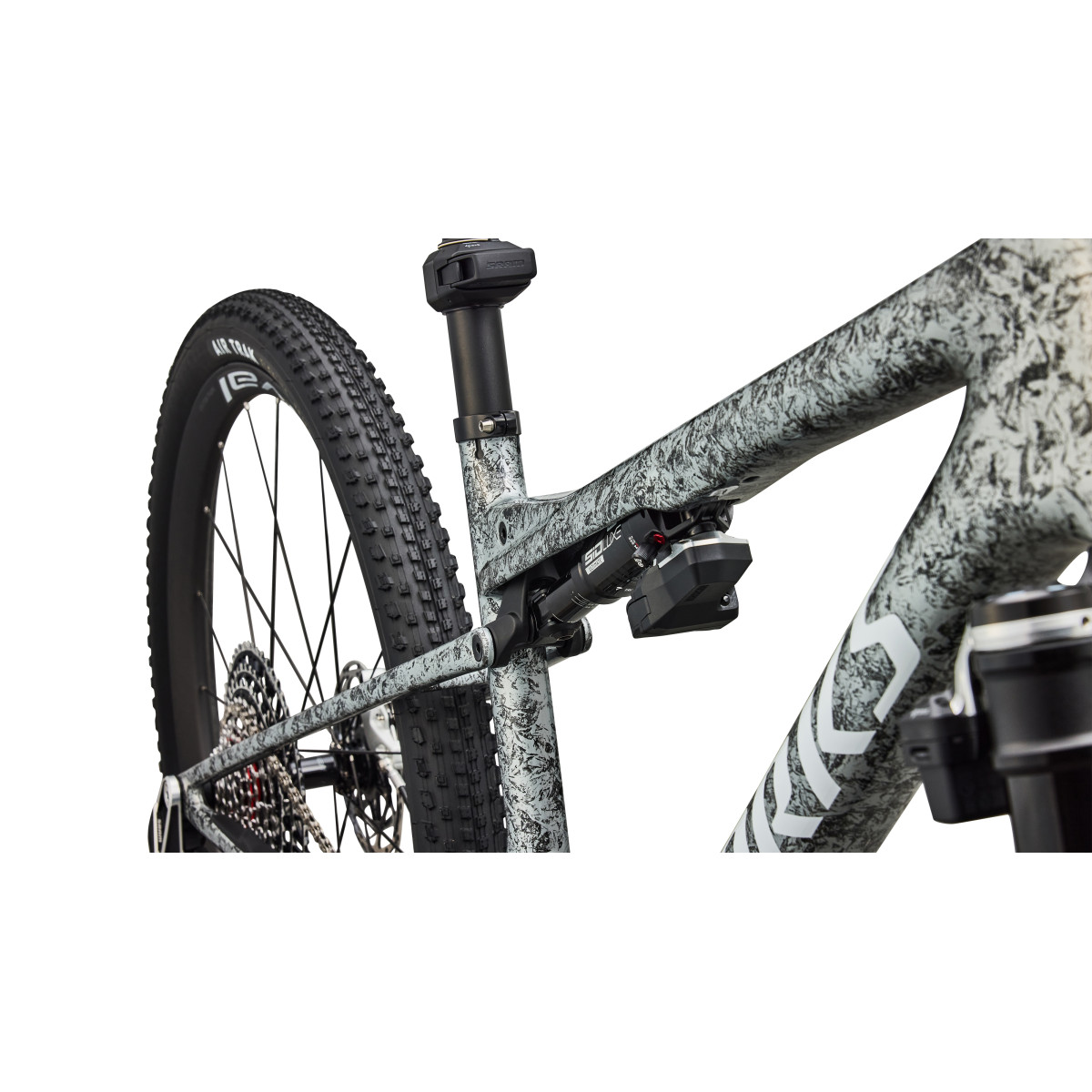S-Works Epic 9 Pro Mountain Bike | Gloss Metallic Obsidian - Metallic White Silver