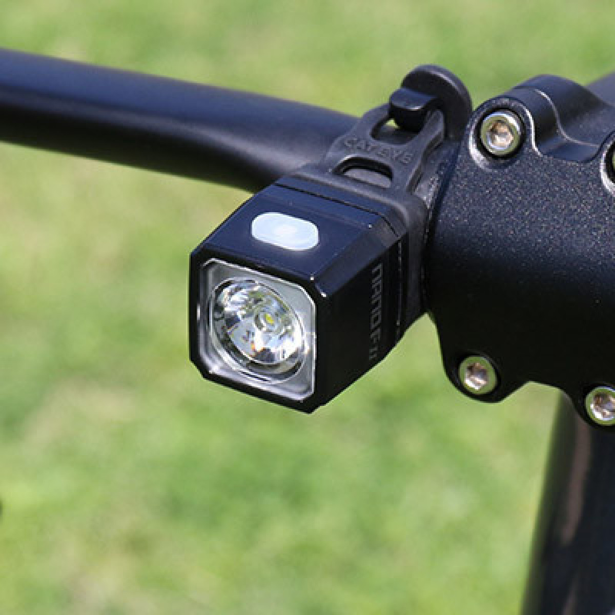 Cat Eye NANO F II Front Light