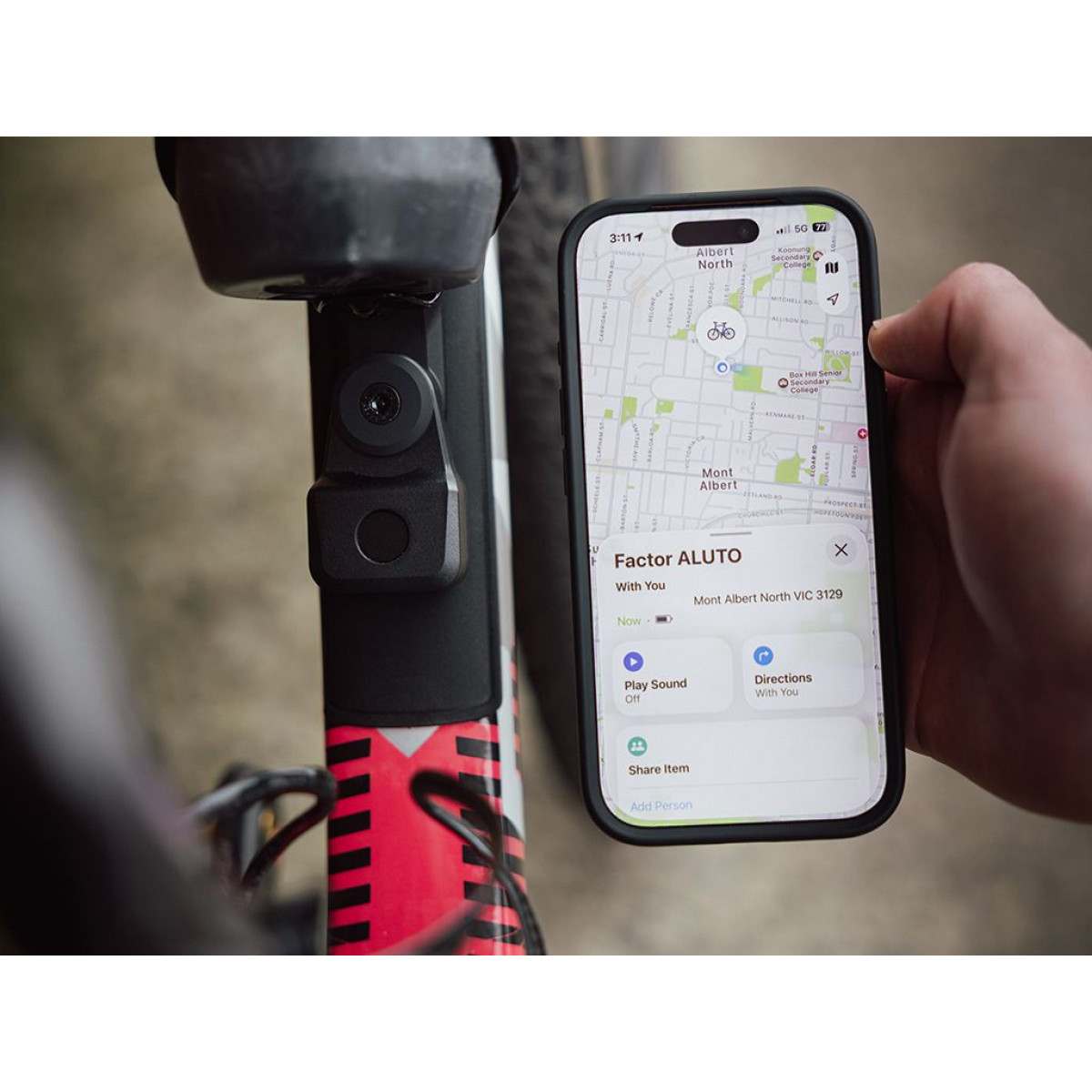 Quad Lock® Cycle dviračio signalizacija su ieškikliu