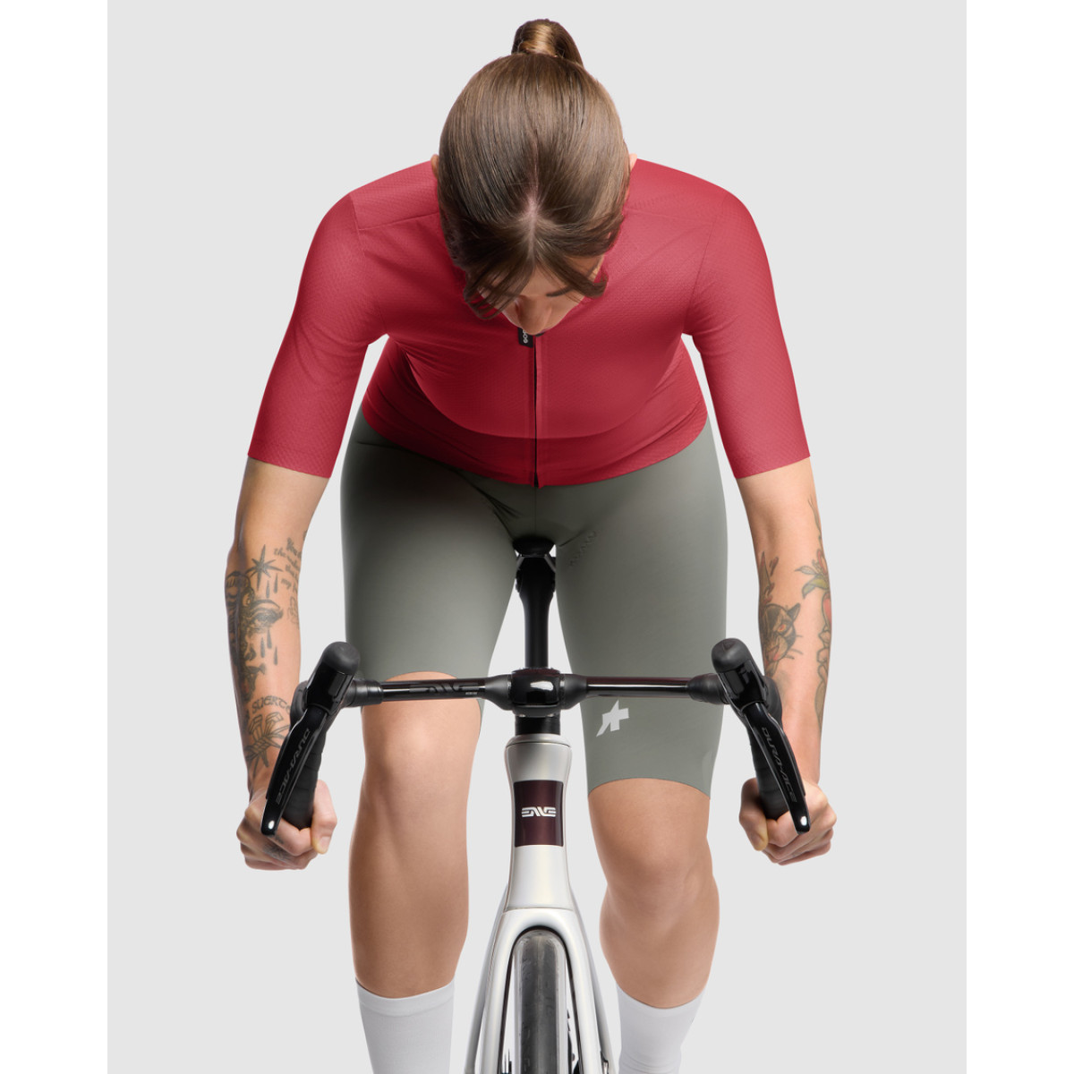 Assos Dyora R S11 moteriški marškinėliai | Deadly Berry