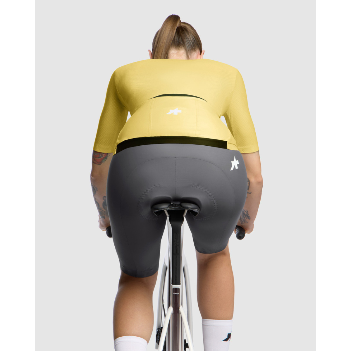 Assos Dyora R S11 moteriški marškinėliai | Mystic Yellow