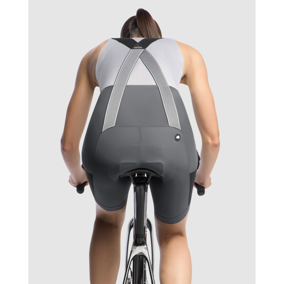 Assos Tactica Kieskäfer T5 Gravel moteriški šortai | Robust Grey