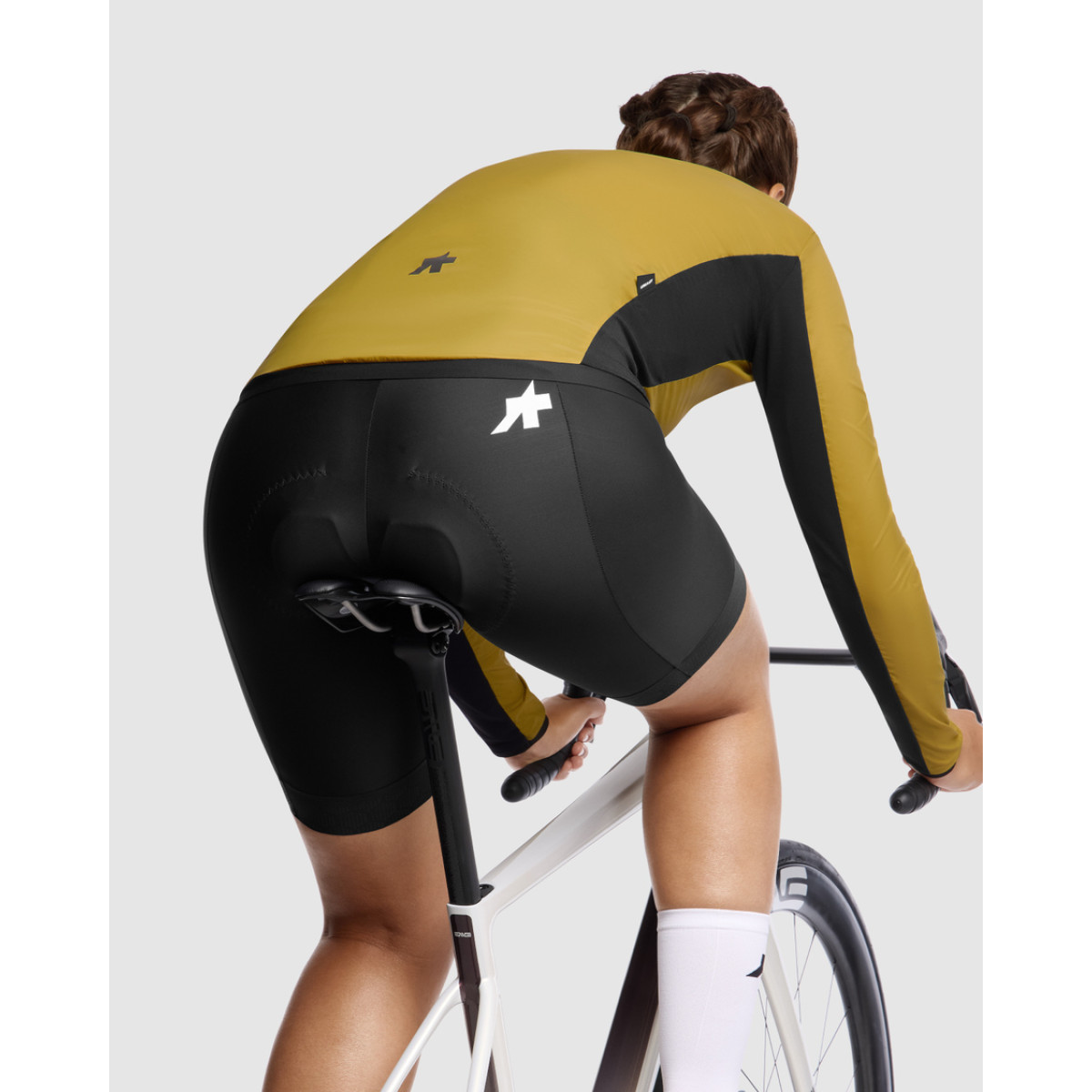 Assos Uma GT Wind S11 moteriška striukė nuo vėjo | Golden Yellow