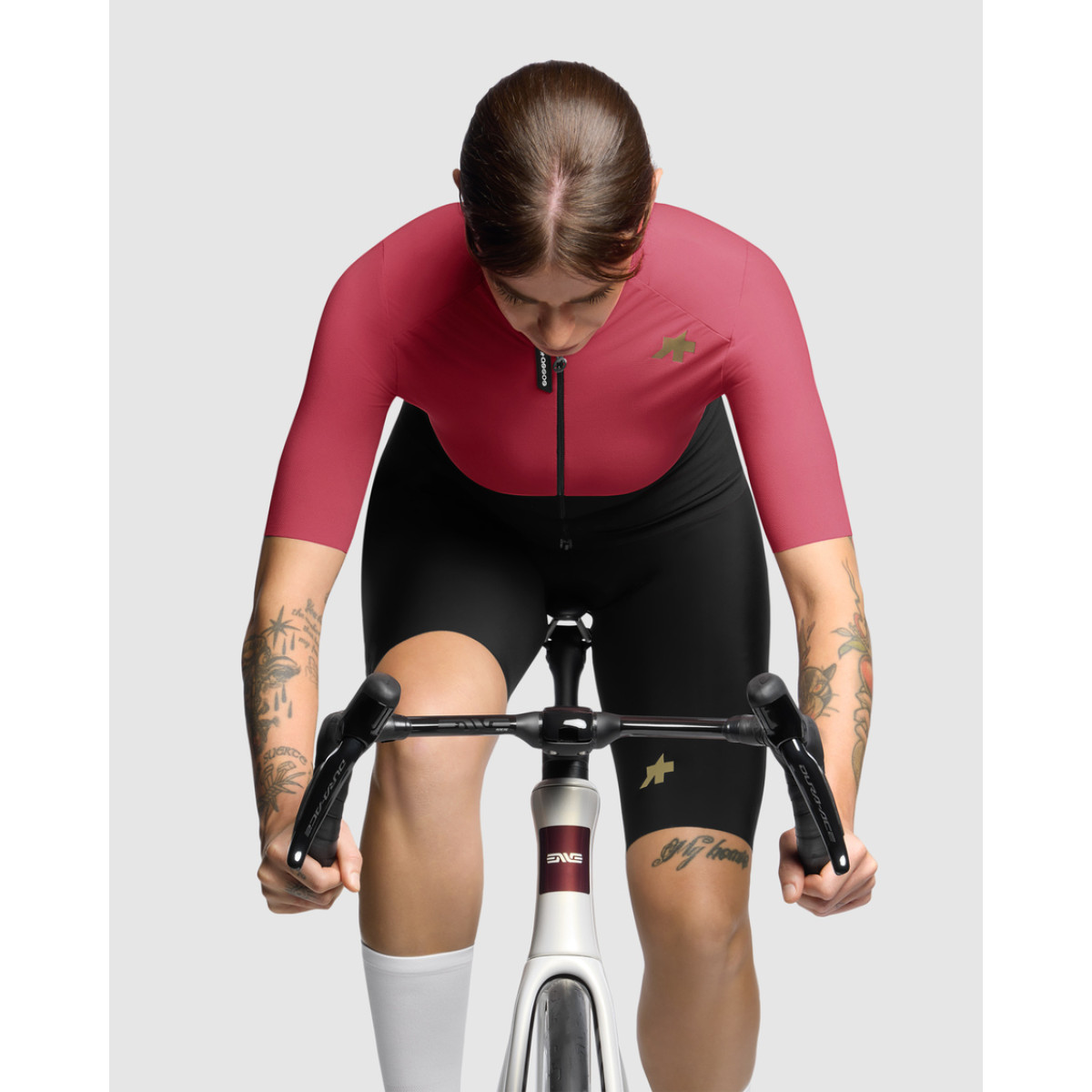 Assos Uma GTV S11 moteriški marškinėliai | Deadly Berry