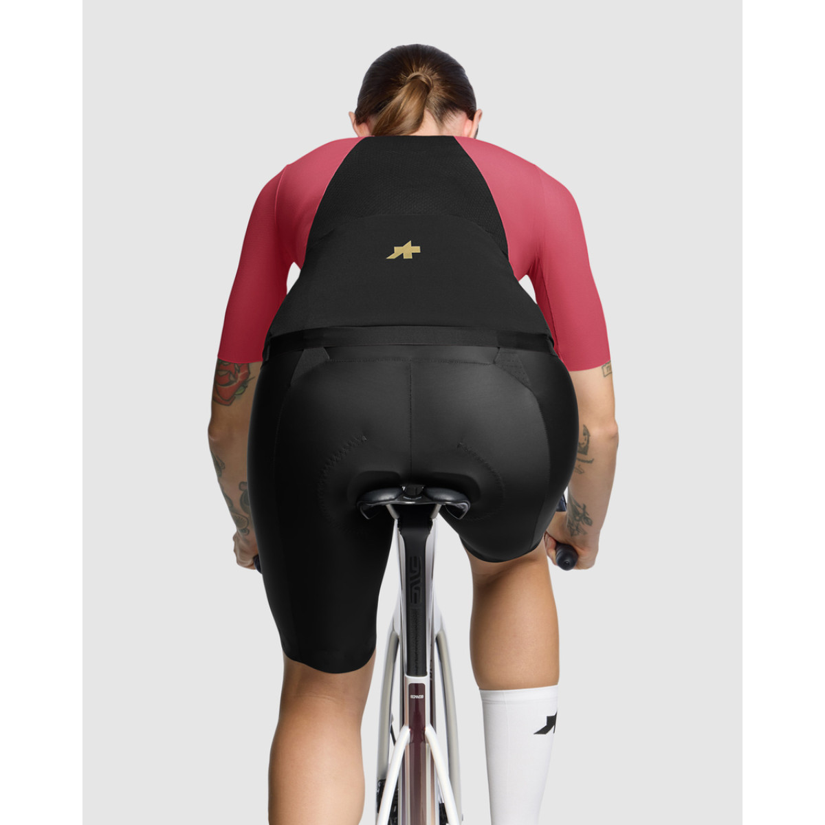 Assos Uma GTV S11 moteriški marškinėliai | Deadly Berry