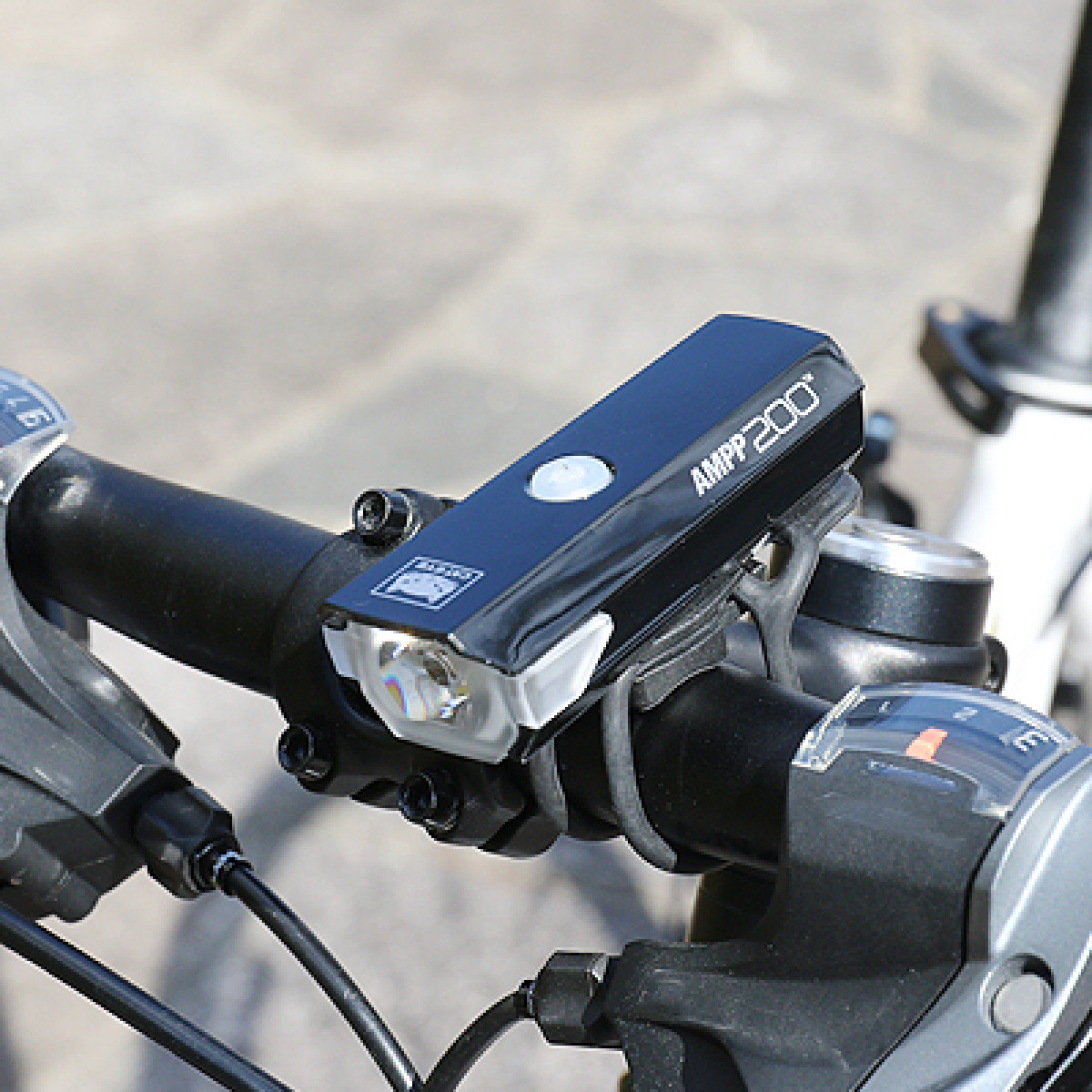 Cat Eye AMPP200 priekinis žibintas | USB-C