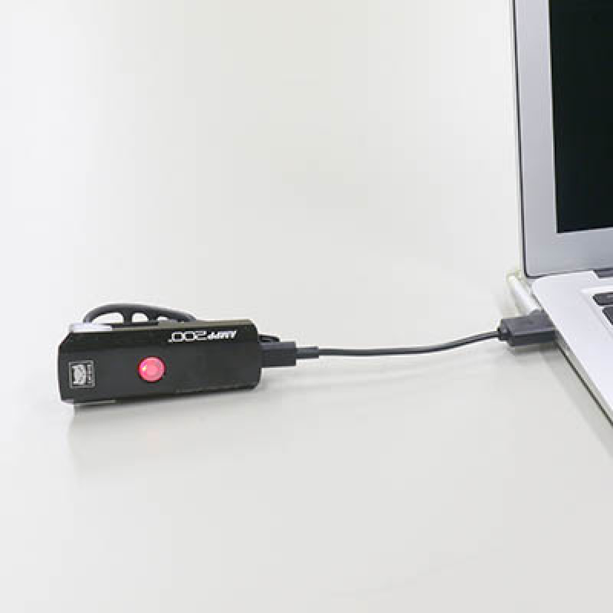 Cat Eye AMPP200 priekinis žibintas | USB-C