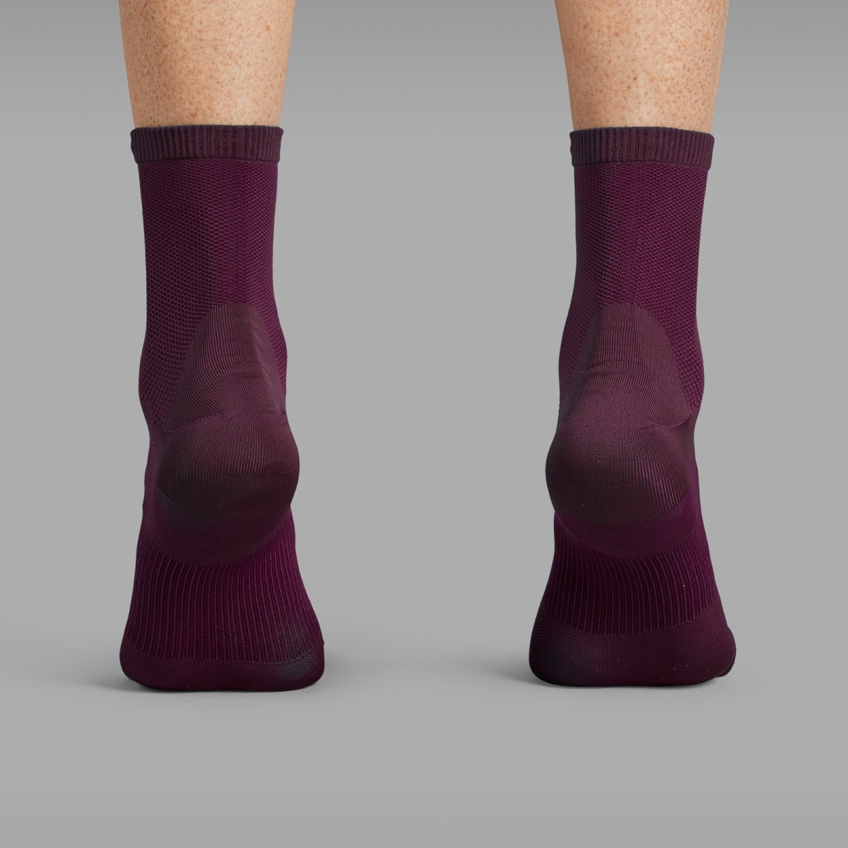 GripGrab Lightweight Airflow Short kojinės | Dark Red GripGrab Lightweight Airflow Short kojinės | Dark Red