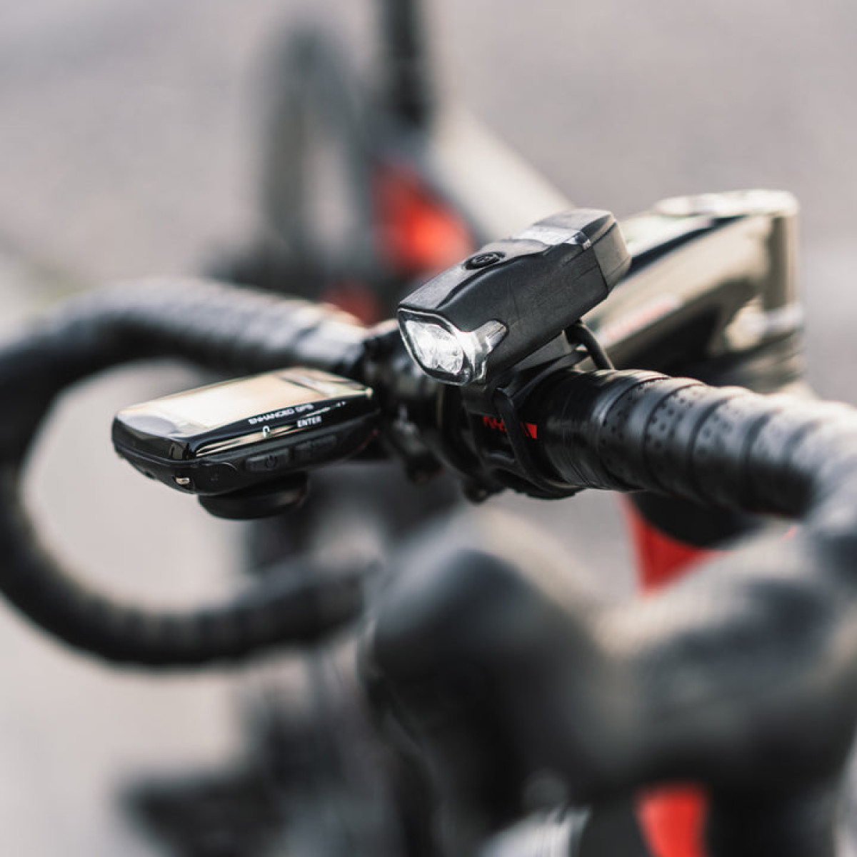Lezyne KTV Drive žibintų komplektas Lezyne KTV Drive žibintų komplektas