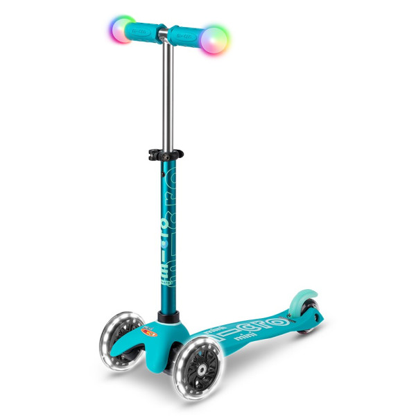 Maxi Micro Deluxe Magic Scooter | Aqua
