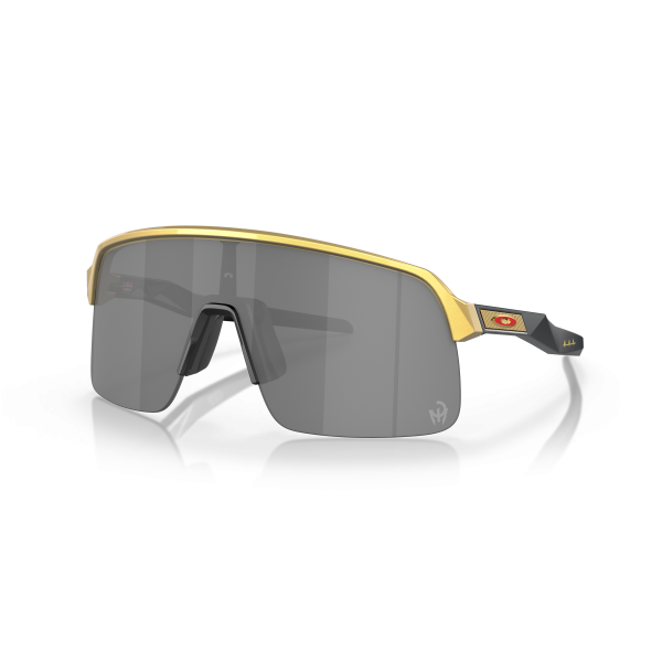 Oakley Sutro Lite Sunglasses | Olympic Gold - Prizm Black | Patrick Mahomes II