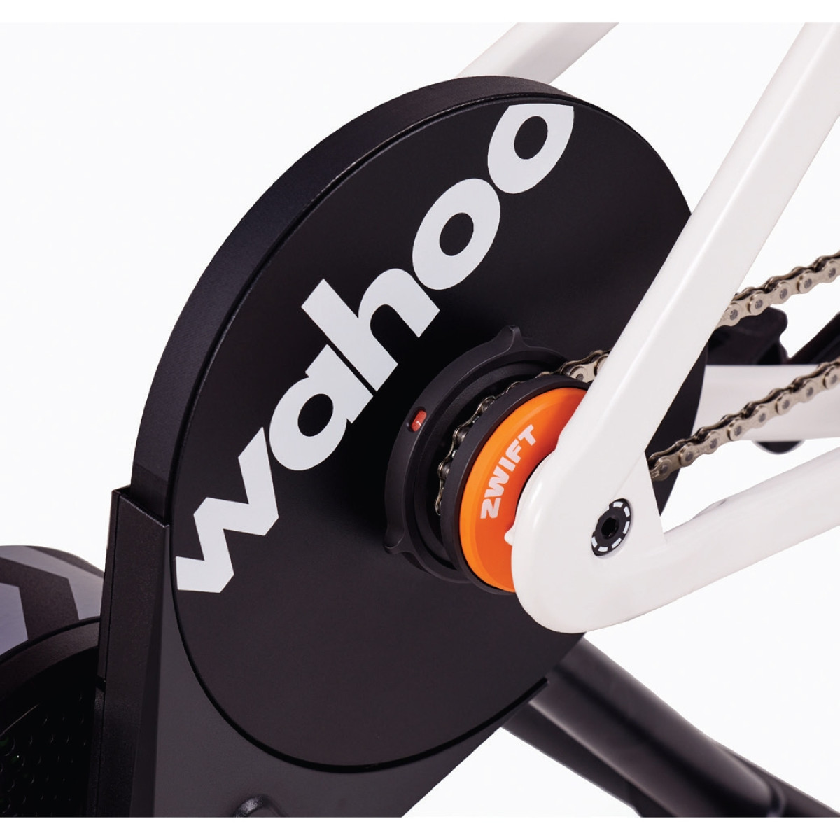 Wahoo KICKR CORE 2 treniruoklis | Zwift Cog and Click