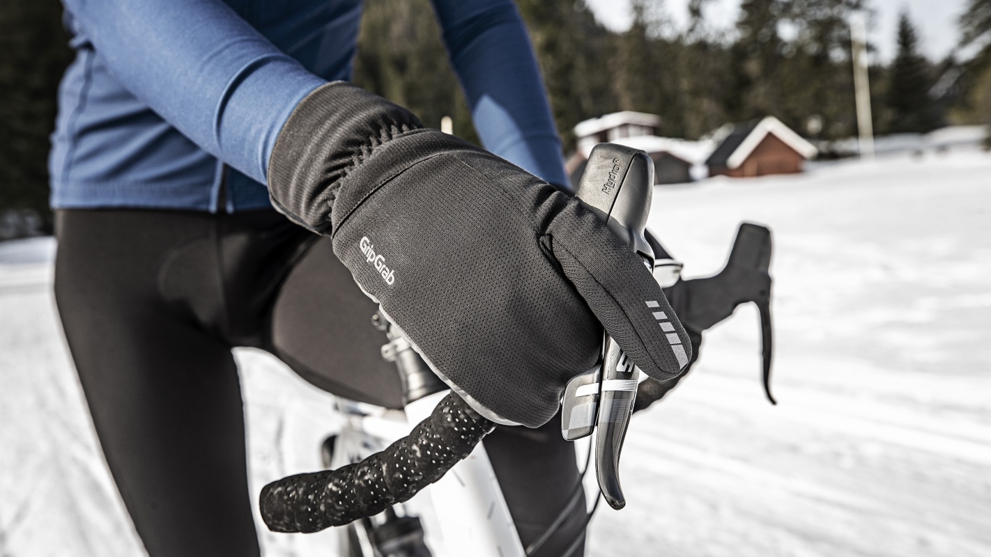 Cycling gloves