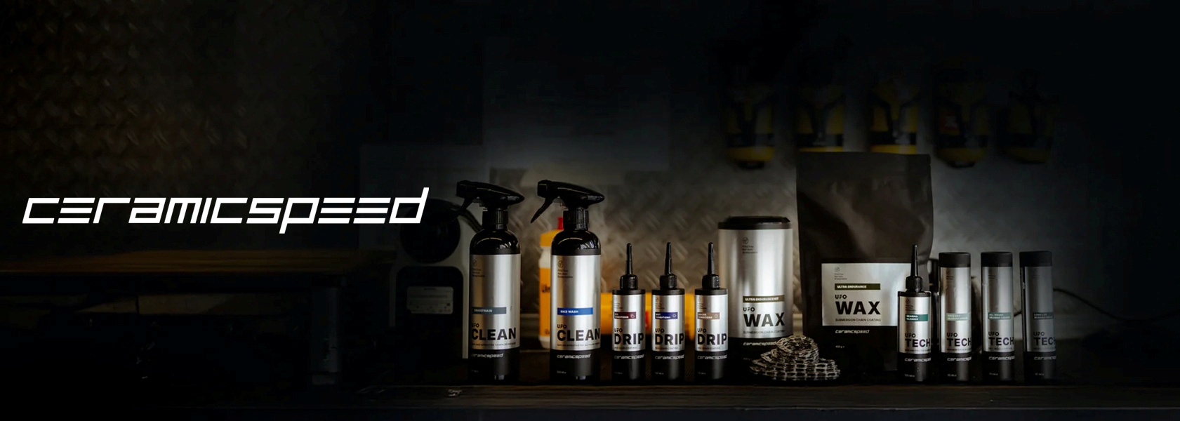 Ant stalo sudėti Ceramicspeed dviračio priežiūros produktai